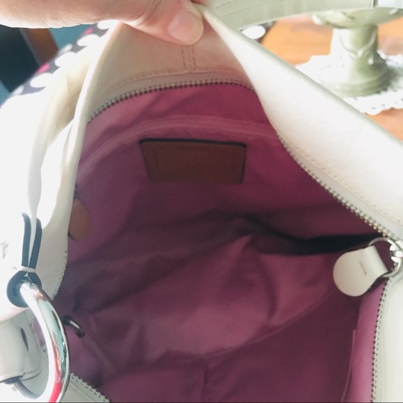 Coach Ivory leather Hobo bag - Picture 6 of 14